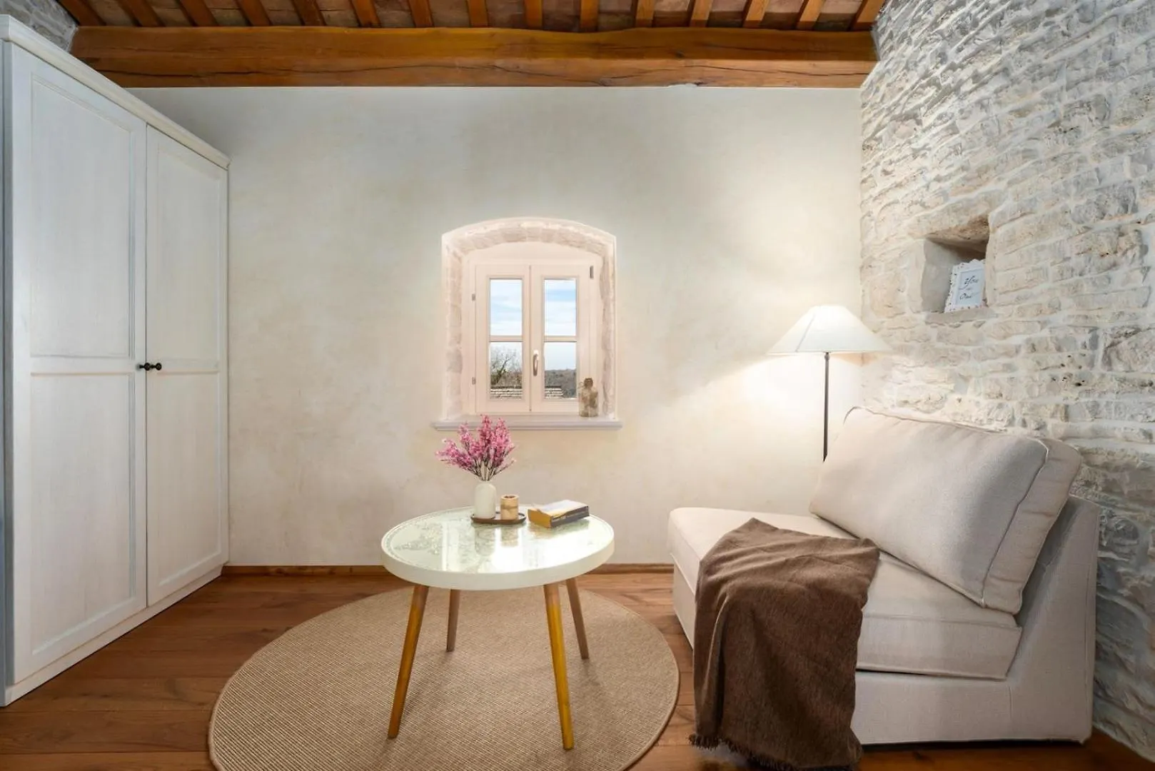 Villa Paladnjaki Zminj 0*,  Croatia